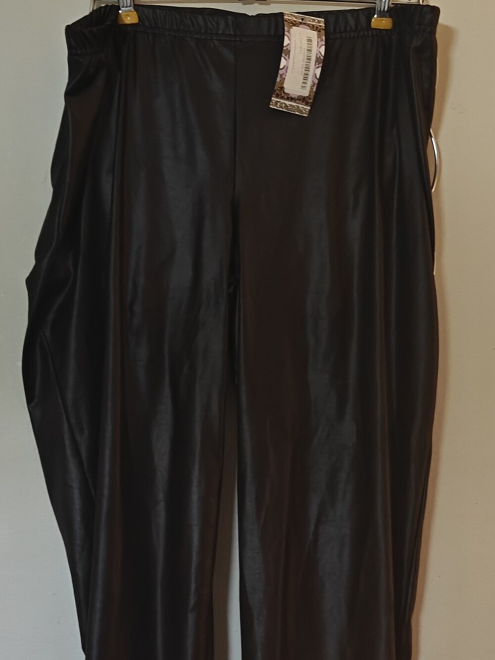 Boohoo Plus Black Runched Bum Leggings with Elastic Waistband